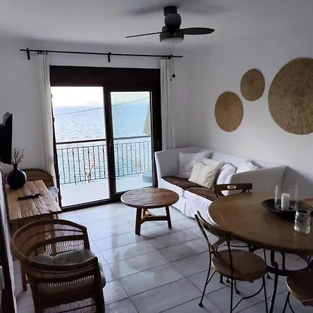 Apartment By The Sea